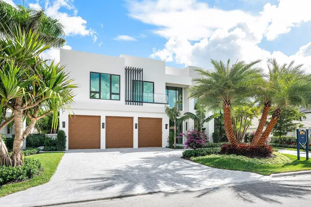Royal Palm Yacht and Country Club Residence photo 5