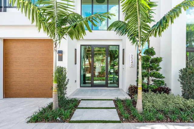 Royal Palm Yacht and Country Club Residence photo 6