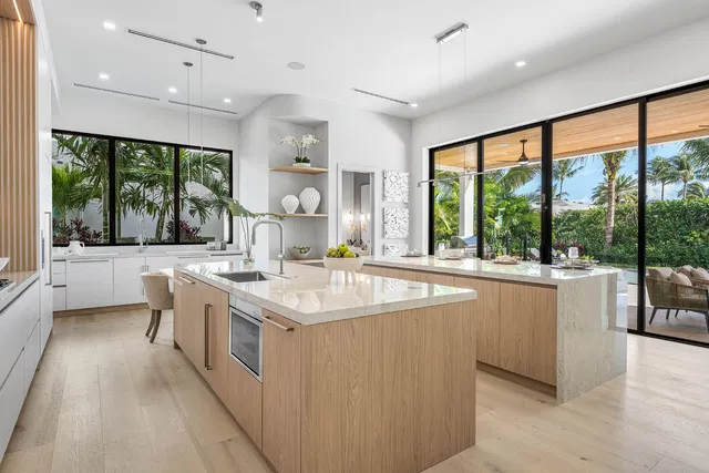 Royal Palm Yacht and Country Club Residence photo 18