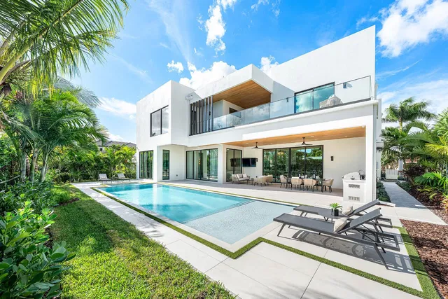 Royal Palm Yacht and Country Club Residence photo 24