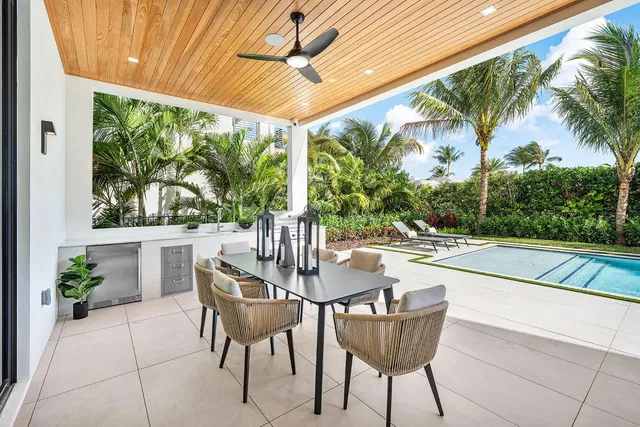 Royal Palm Yacht and Country Club Residence photo 26