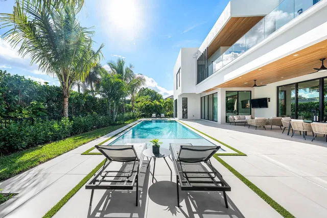 Royal Palm Yacht and Country Club Residence photo 30