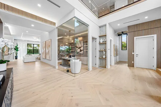 Royal Palm Yacht and Country Club Residence photo 41