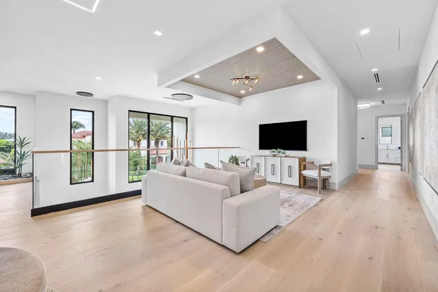 Royal Palm Yacht and Country Club Residence photo 47