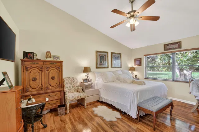  Residence photo 23