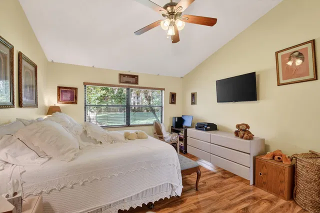  Residence photo 25