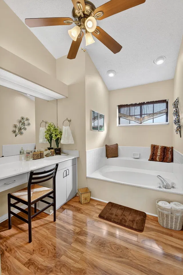  Residence photo 33