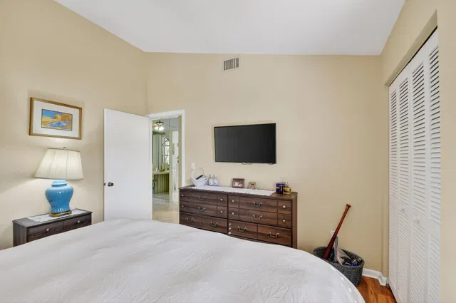  Residence photo 36