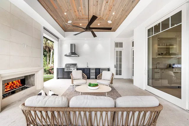 Palm Trail Delray Beach Residence photo 17