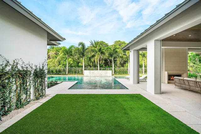 Palm Trail Delray Beach Residence photo 24