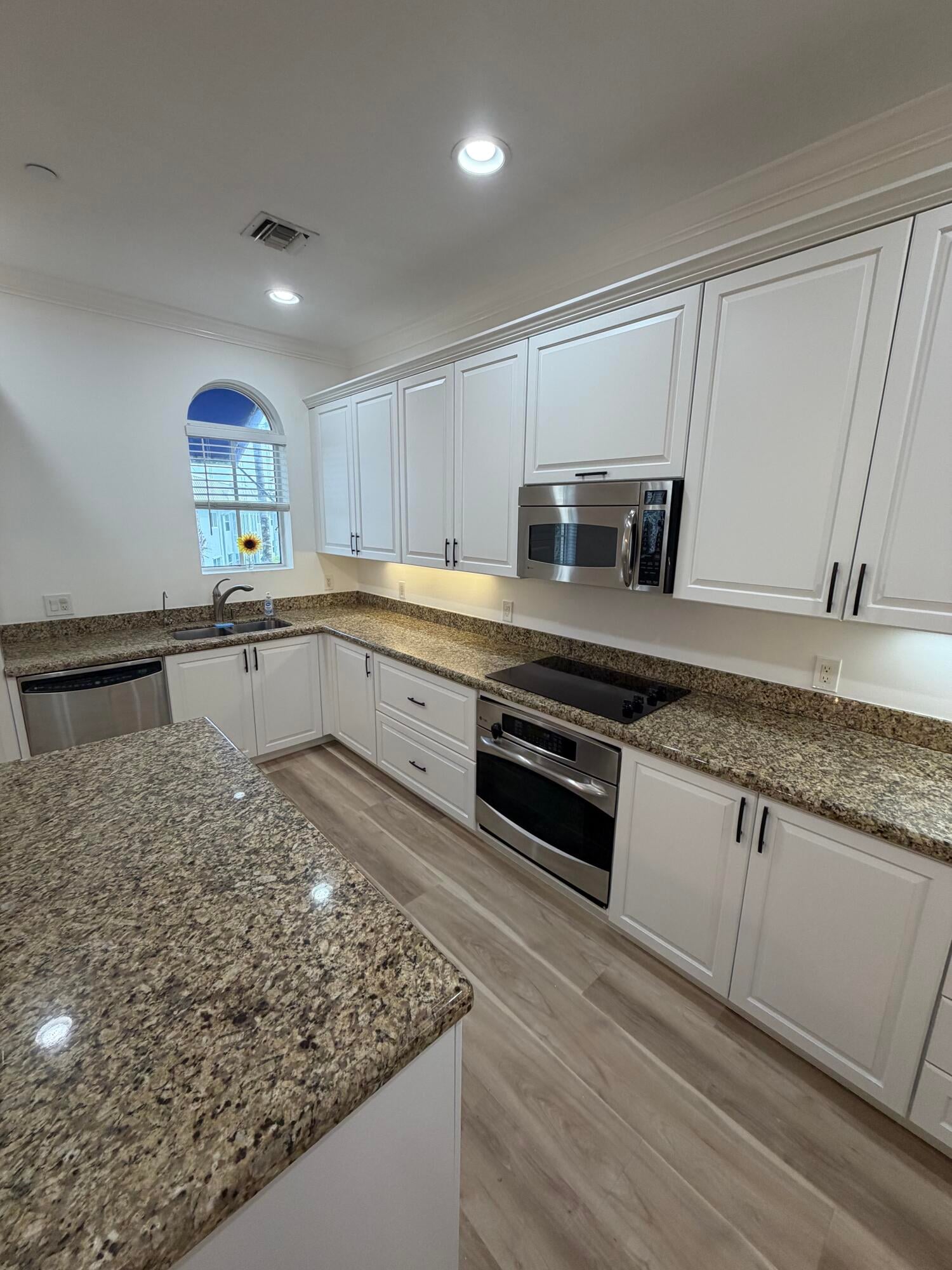  Residence photo 19