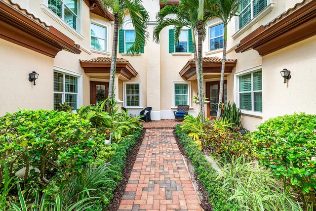 Jupiter Country Club Unit 151 photo 5
