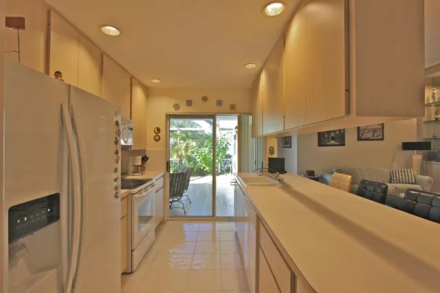 Residence photo 8