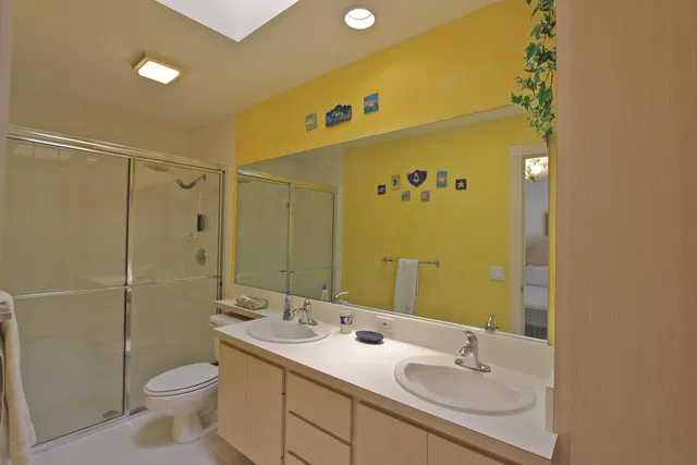Residence photo 12
