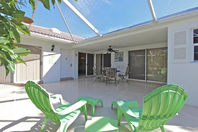 Residence photo 16