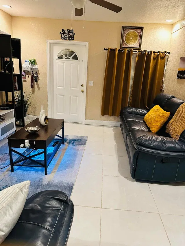 West Palm Beach Residence photo 7