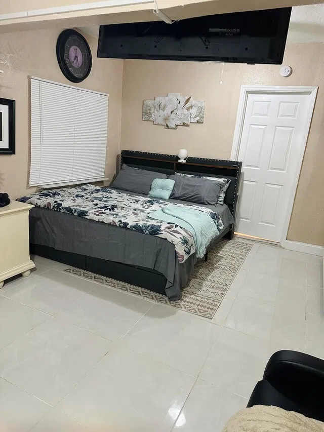 West Palm Beach Residence photo 18