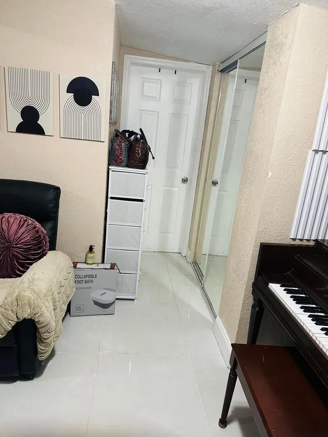 West Palm Beach Residence photo 22