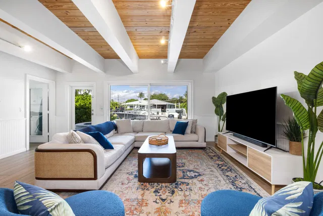  Residence photo 4