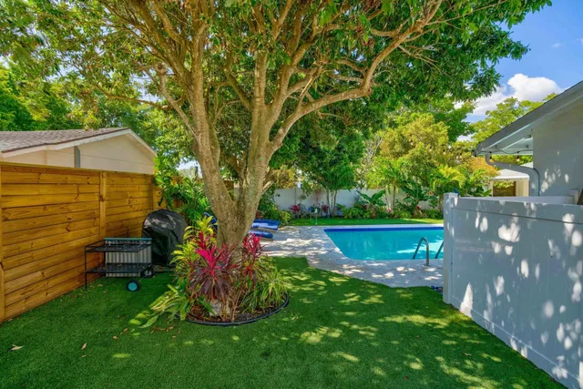 North Palm Beach Country Club Residence photo 21
