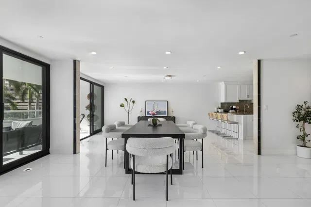 The Plaza of The Palm Beaches Unit Th3f photo 7