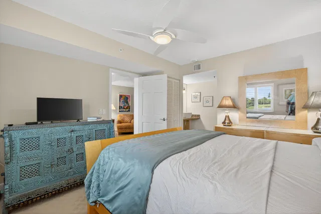 Unit 205 photo 33