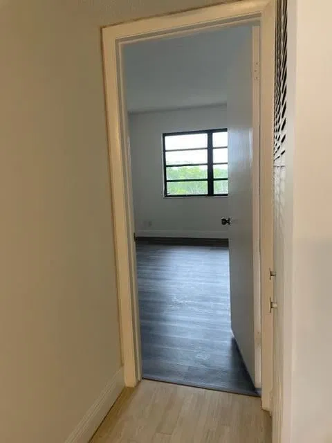 Unit 605 photo 3
