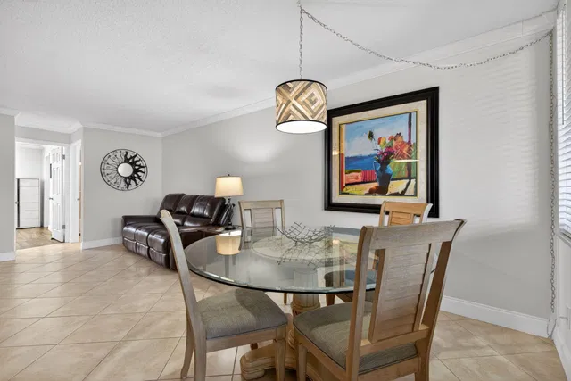 Unit 409 photo 22