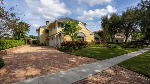 Boca Bath & Tennis Residence photo 6