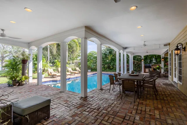 Boca Bath & Tennis Residence photo 20