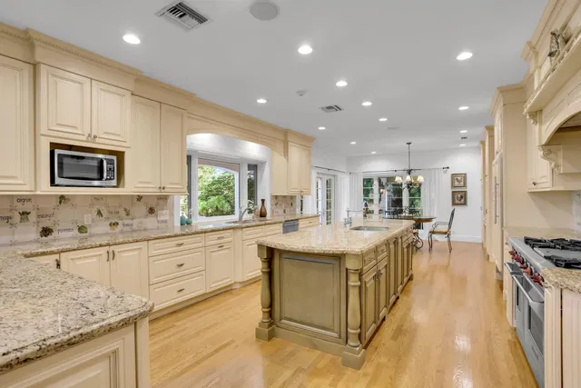 Boca Bath & Tennis Residence photo 40