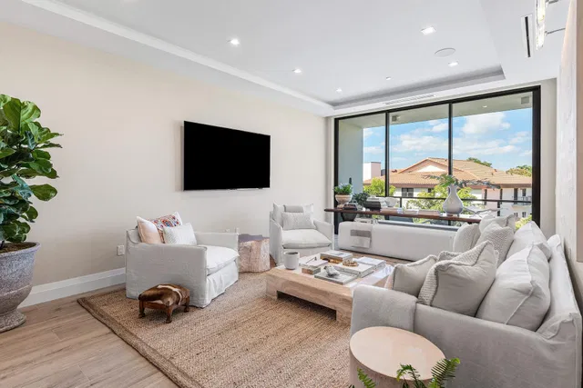 1177 Moderne Delray Beach Unit 303 photo 9
