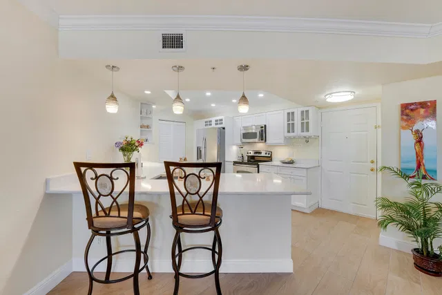 Flagler Pointe Unit 339 photo 2