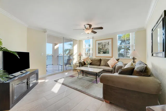 Flagler Pointe Unit 339 photo 4
