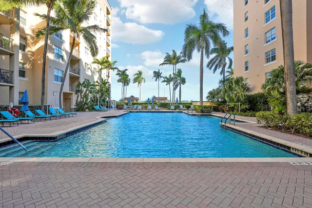 Flagler Pointe Unit 339 photo 20