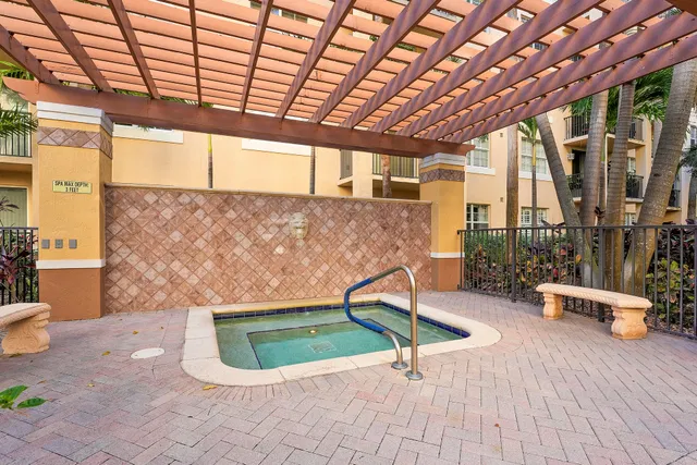 Flagler Pointe Unit 339 photo 21