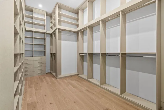 Residence photo 25