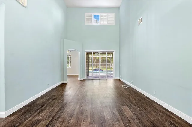  Residence photo 9
