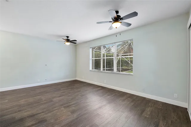  Residence photo 16
