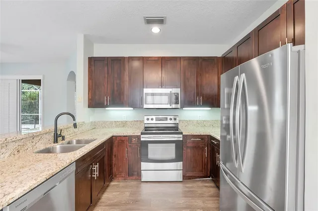  Residence photo 20