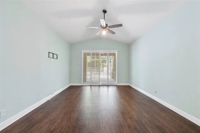  Residence photo 26