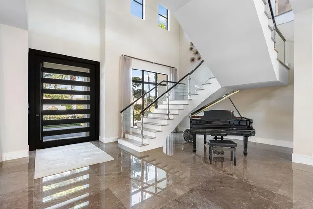 Royal Palm Yacht and Country Club Residence photo 12