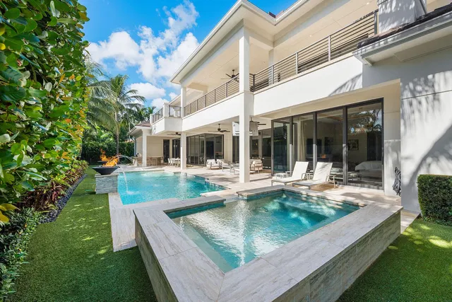 Royal Palm Yacht and Country Club Residence photo 29