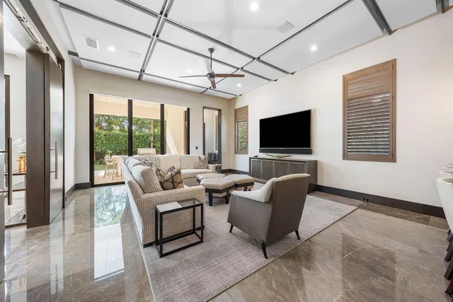 Royal Palm Yacht and Country Club Residence photo 36