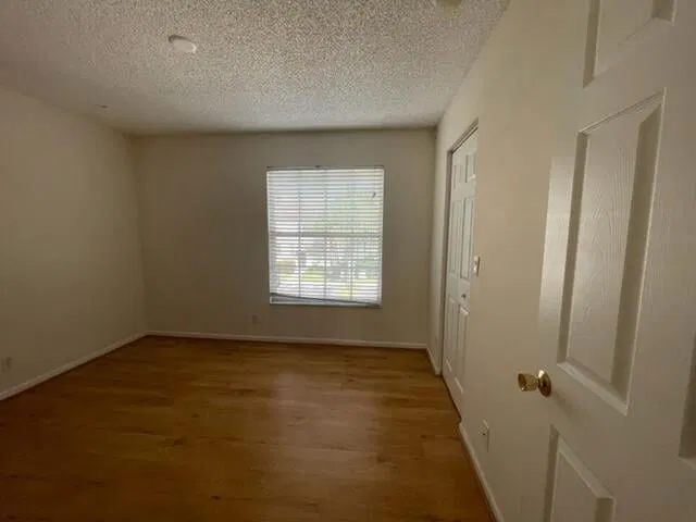 Residence photo 19