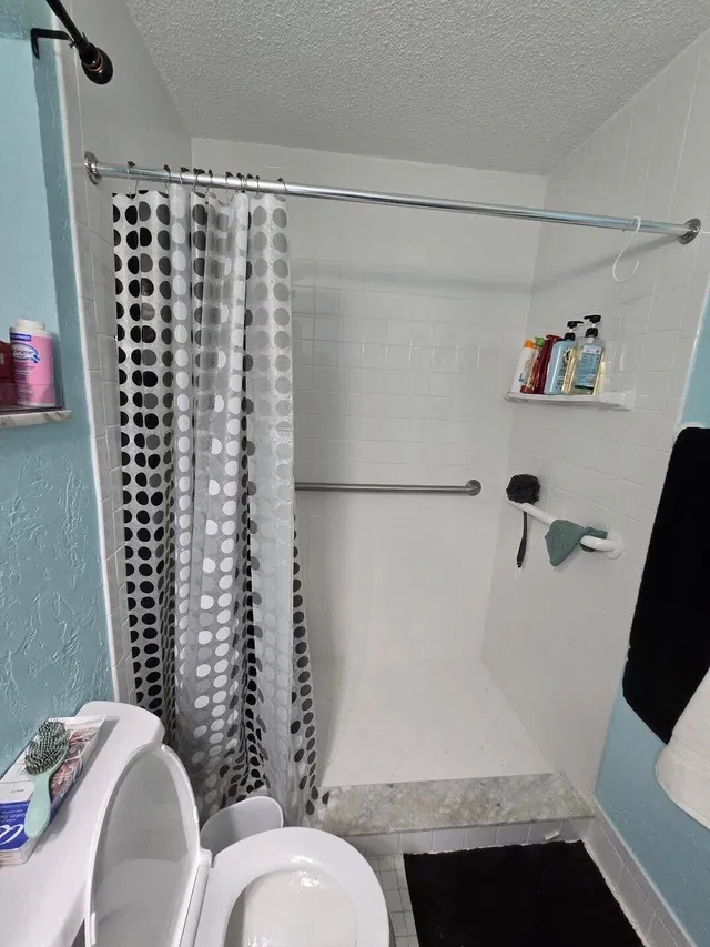 Unit 152 photo 7