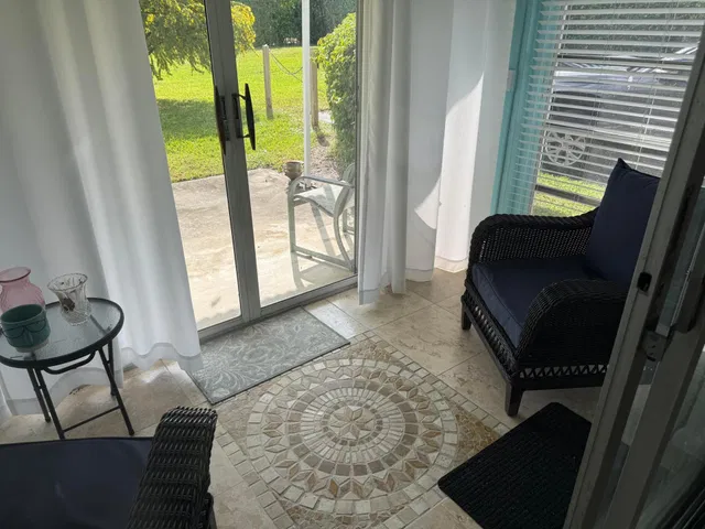 Unit 152 photo 9