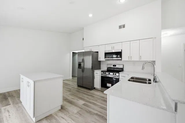 Residence photo 9