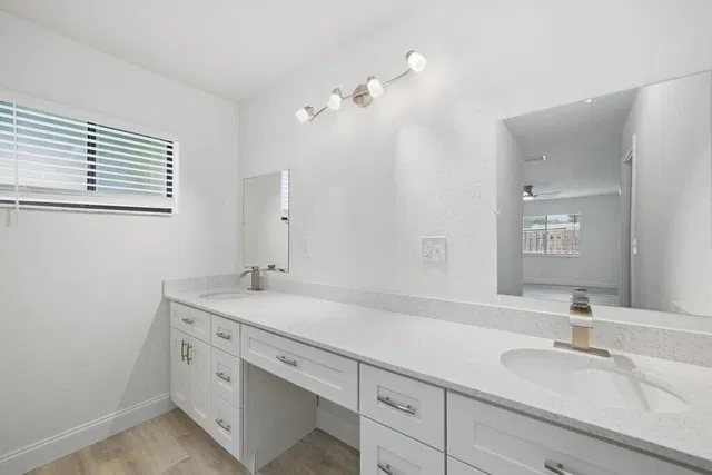 Residence photo 19