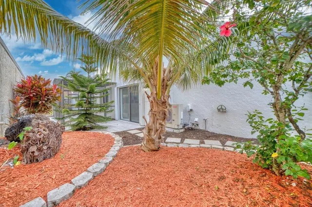 Residence photo 23